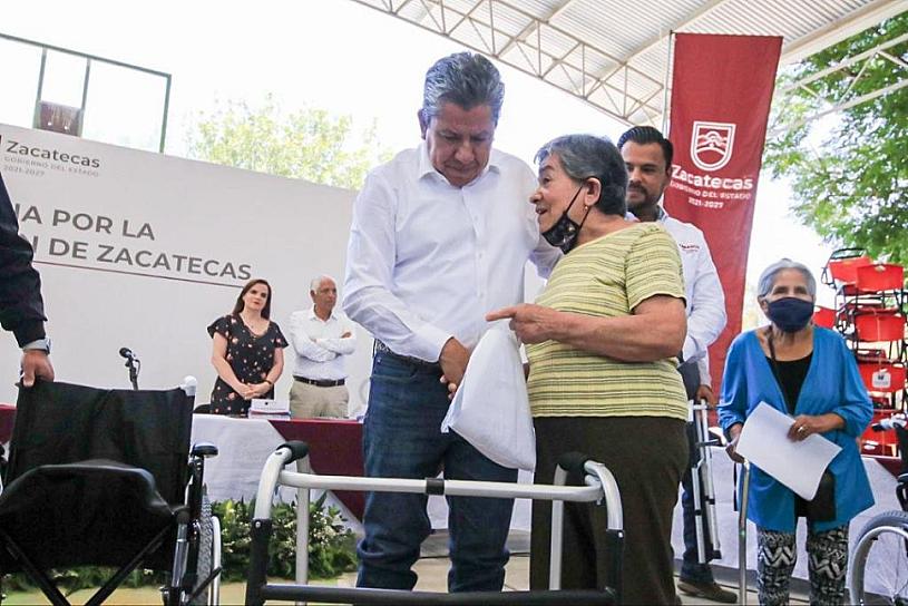 BENEFICIAN A TABASQUENSES CON APARATOS FUNCIONALES