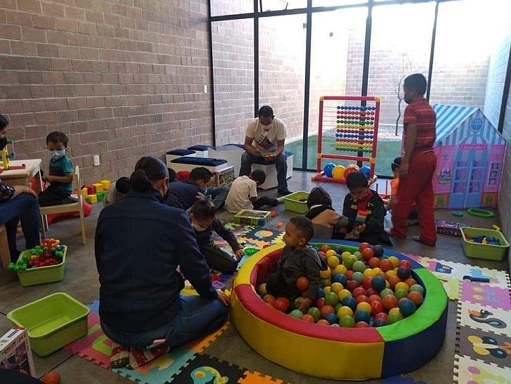BIBLIOTECARIOS, AGENTES DE CAMBIO EN LA SOCIEDAD: SIMITRIO QUEZADA