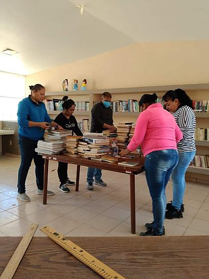 PONEN EN MARCHA CAMPAÑA DE RESCATE DE BIBLIOTECAS EN RÍO GRANDE