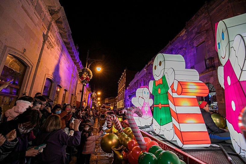 BRILLA EL CENTRO HISTÓRICO CON EL FESTIVAL NAVIDEÑO 