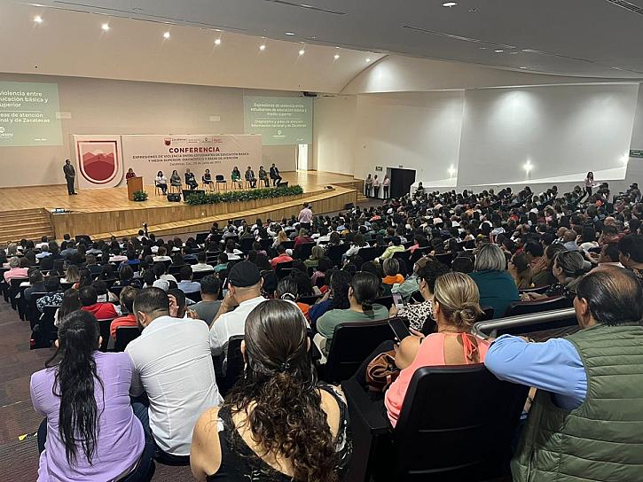 BRINDAN A MAESTROS HERRAMIENTAS PARA ERRADICAR LA VIOLENCIA EN LAS ESCUELAS