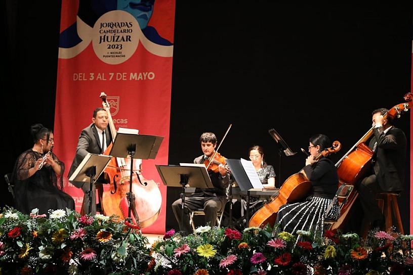 BRINDAN CONCIERTO ARTURO JAVIER RAMÍREZ Y EL ENSAMBLE GENARO CODINA