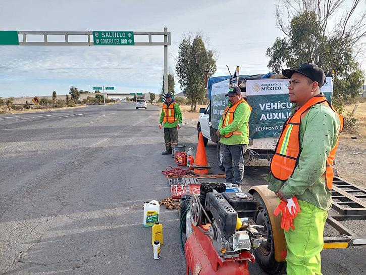 BRINDA SICT AUXILIO VIAL A VIAJEROS DURANTE EL PERIODO VACACIONAL