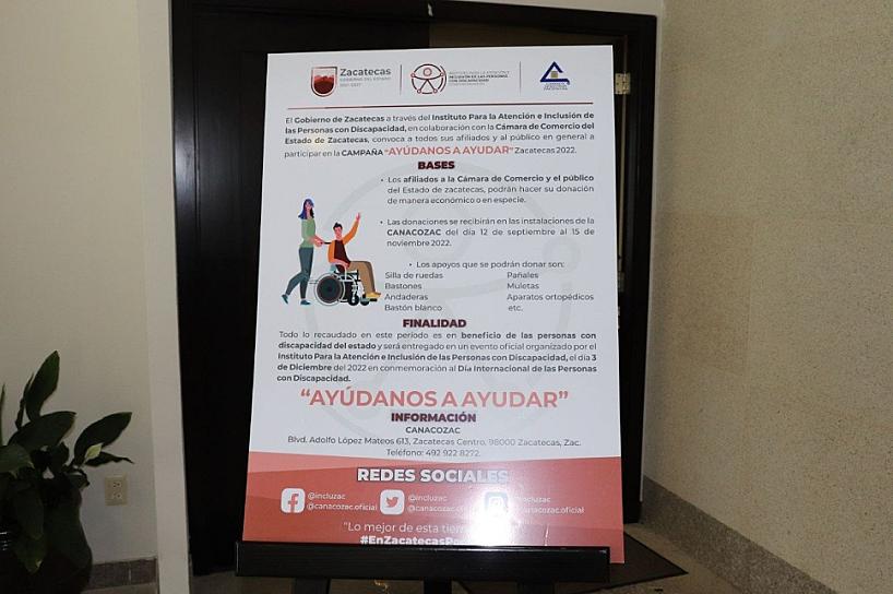 BUSCAN AYUDAR A PERSONAS CON DISCAPACIDAD ENTREGÁNDOLES APARATOS FUNCIONALES 