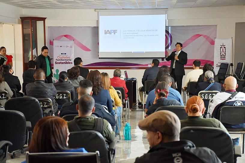 BUSCAN FORTALECER GOBIERNO MUNICIPAL EN PERSPECTIVA FAMILIAR