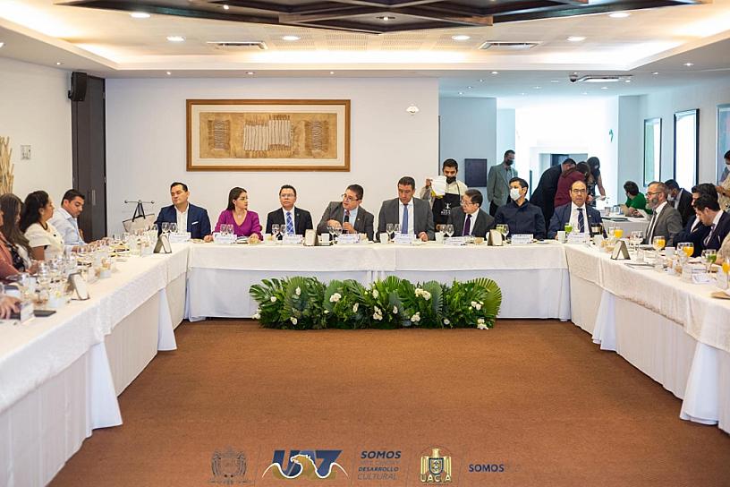 BUSCAN REESTRUCTURAR PLAN DE ESTUDIOS DE DOCTORADO EN ADMINISTRACIÓN