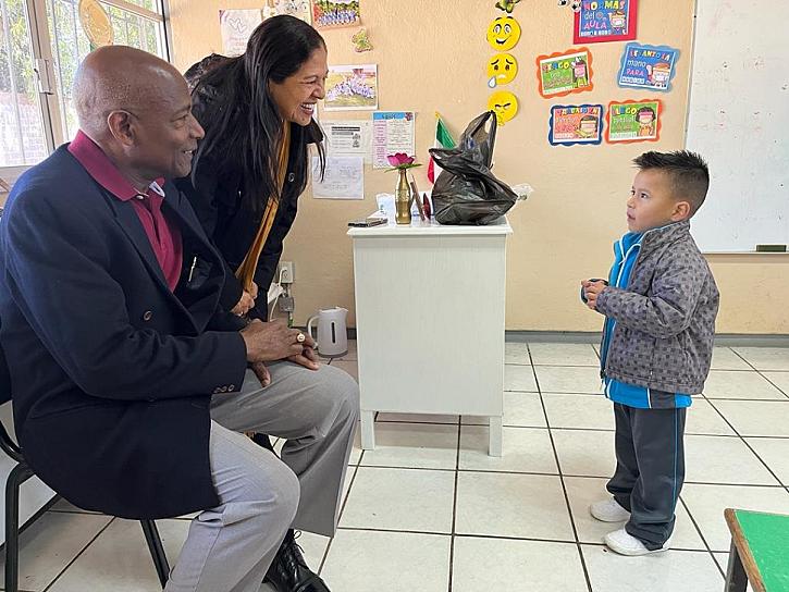 BUSCA SEZ ELEVAR CALIDAD EDUCATIVA PARA MENORES MIGRANTES 