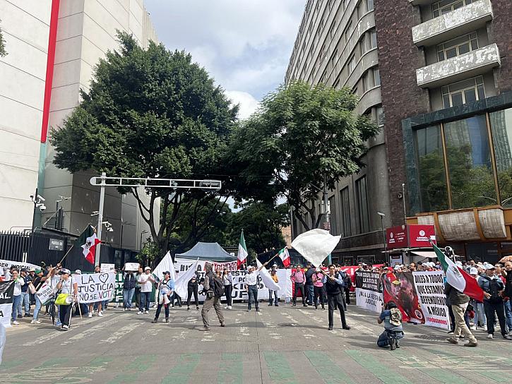 BUSCÁN DIALOGO CON SENADORES PARA ECHAR ATRÁS REFORMA JUDICIAL