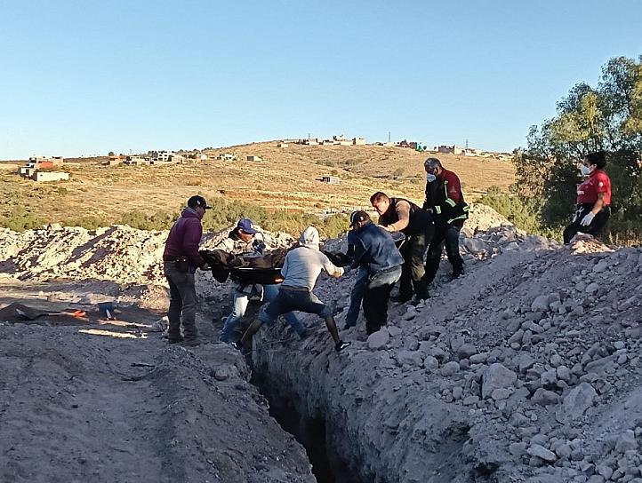 Cae a una mujer en una zanja de la colonia Europa de Zacatecas 