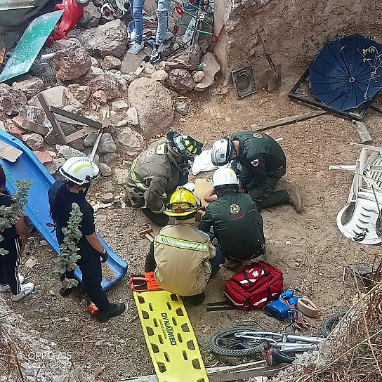 CAE NIÑO A UN BARRANCO