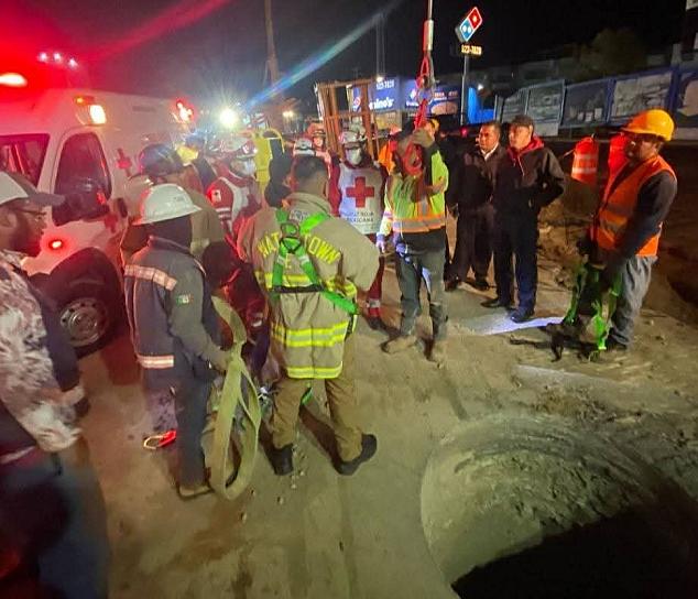 Cae trabajador a boquete en obras del viaducto elevado 