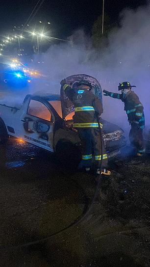 TERMINA CALCINADO VEHÍCULO DE LA UAZ