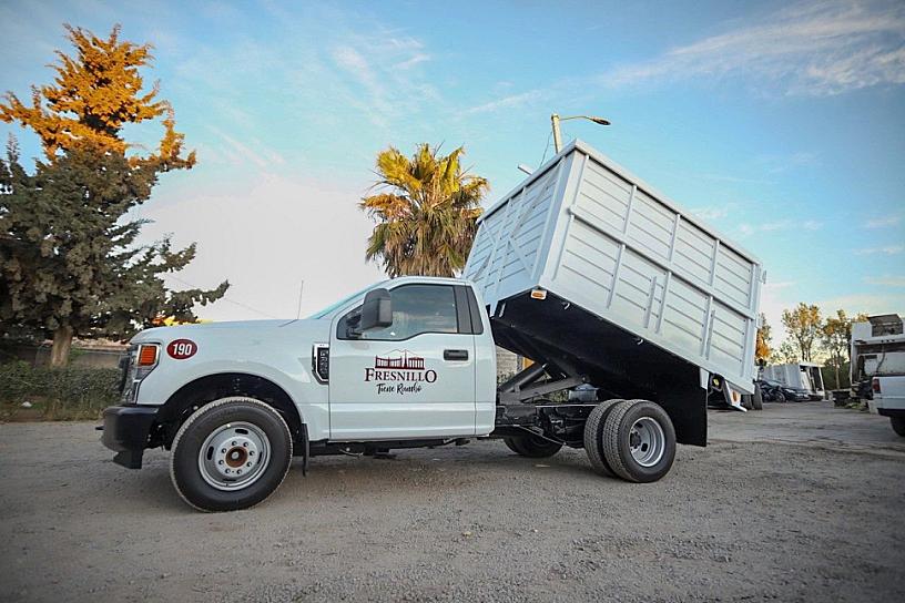 &nbsp;FORTALECEN DEPARTAMENTO DE LIMPIA CON CAMIÓN RECOLECTOR