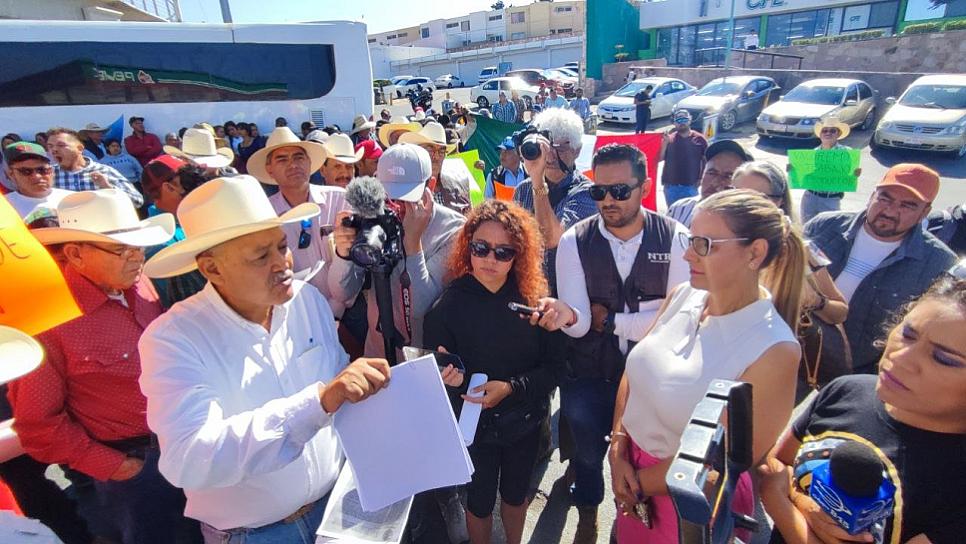 CAMPESINOS PROTESTAN POR ACUERDO ENTRE CFE Y GOBIERNO ESTATAL 