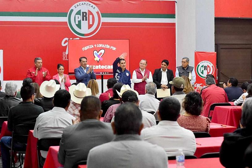 CAPACITA EL PRI A SUS ASPIRANTES A DIPUTACIONES LOCALES Y ALCALDÍAS