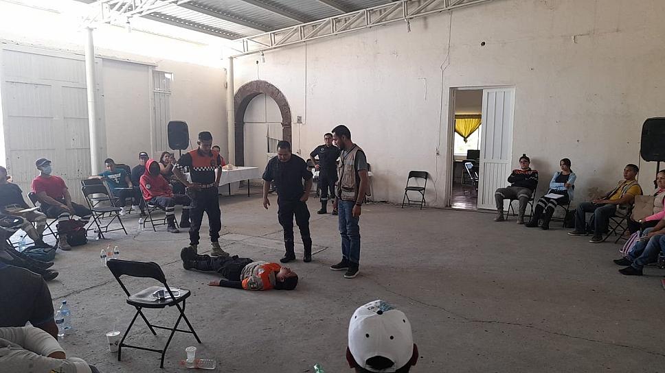 CAPACITAN A ELEMENTOS DE PC EN INTEGRACIÓN DEL ATLAS DE RIESGOS