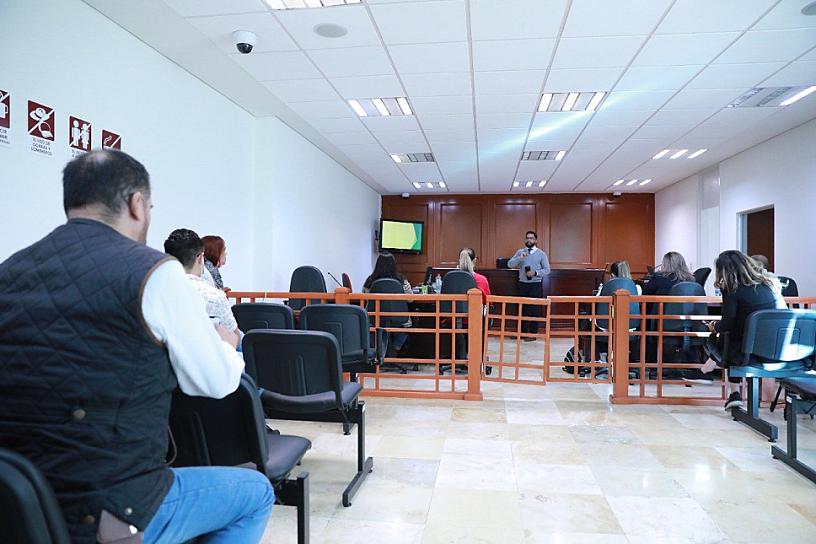 CAPACITAN A PERIODISTAS EN SISTEMA DE JUSTICIA PENAL