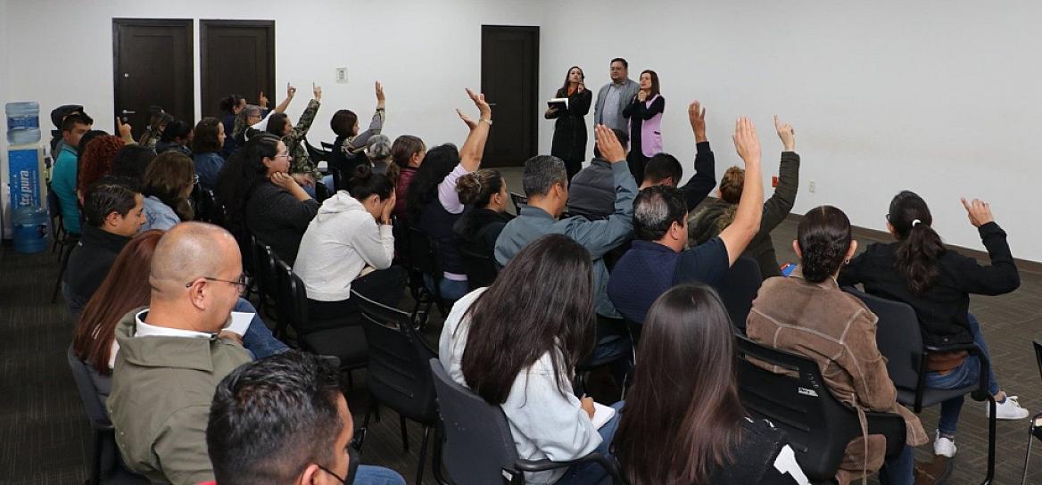 CAPACITAN A PERSONAL DE SALUD EN DETECCIÓN Y ATENCIÓN OPORTUNA DE CÁNCER DE MAMA Y CERVICOUTERINO