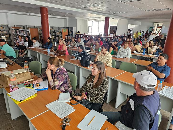 CAPACITAN A PERSONAL FRESNILLENSE PARA PROCESO DE ENTREGA-RECEPCIÓN