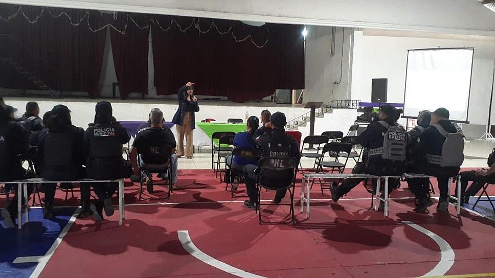 CAPACITAN A POLICÍAS COMO PRIMEROS RESPONDIENTES