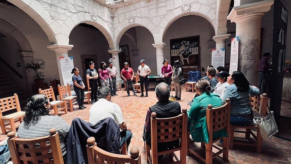 CAPACITAN A PRESTADORES DE SERVICIOS TURÍSTICOS DE JEREZ