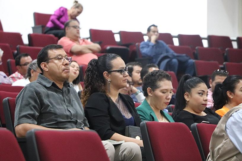 CAPACITAN A SERVIDORES PÚBLICOS EN PERSPECTIVA DE GÉNERO