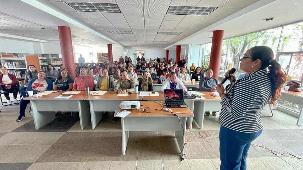 CAPACITAN A SERVIDORES PÚBLICOS FRESNILLENSES