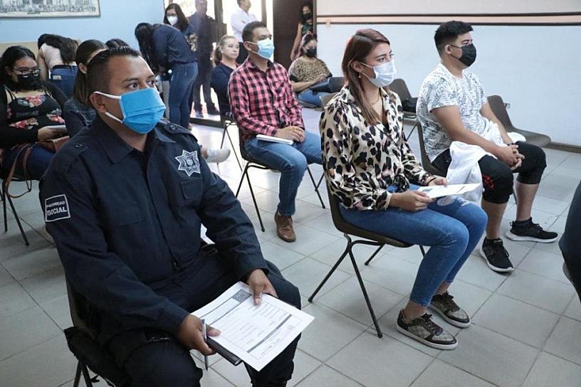 CAPACITAN EN FRESNILLO A SERVIDORES TURÍSTICOS 