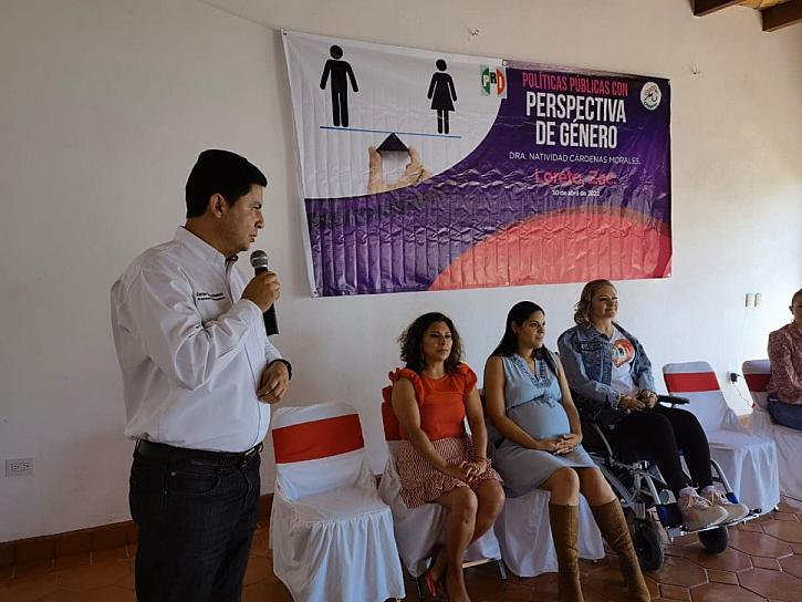 CAPACITAN A MUJERES PRIÍSTAS EN POLÍTICAS PÚBLICAS CON PERSPECTIVA DE GÉNERO
