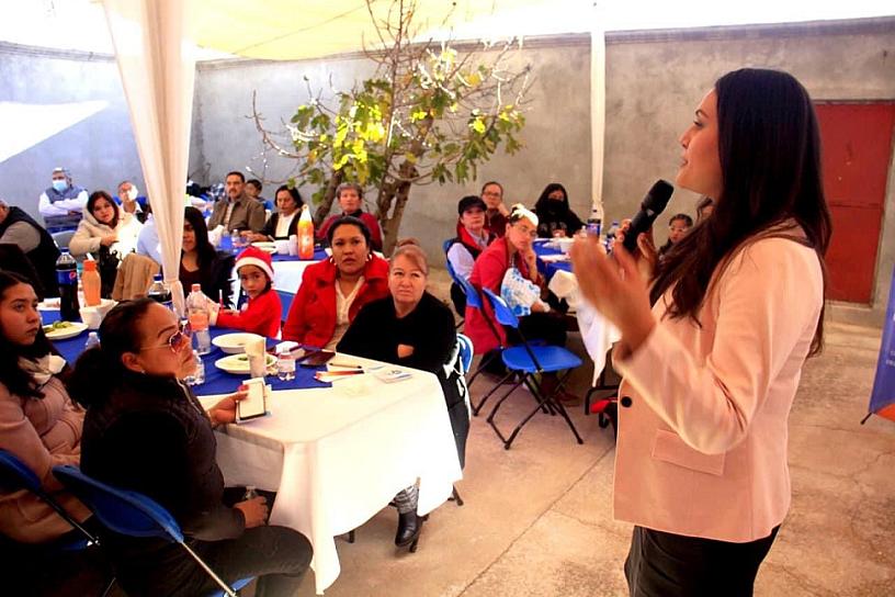 CAPACITA PAN A MUJERES DE CALERA