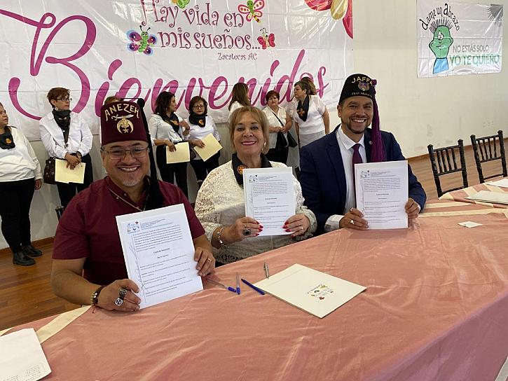 CELEBRA ASOCIACIÓN "HAY VIDA EN MIS SUEÑOS" TRADICIONAL DESAYUNO