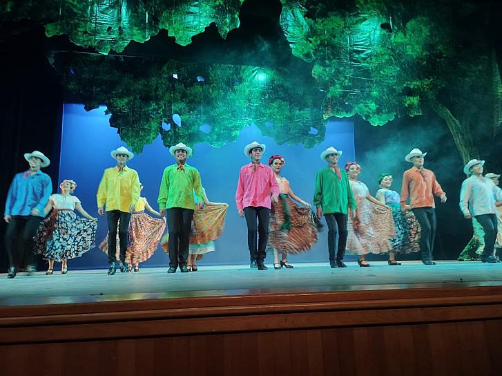 CELEBRA ESDANZA COMPAÑÍA ESCÉNICA,  NOVENO ANIVERSARIO 