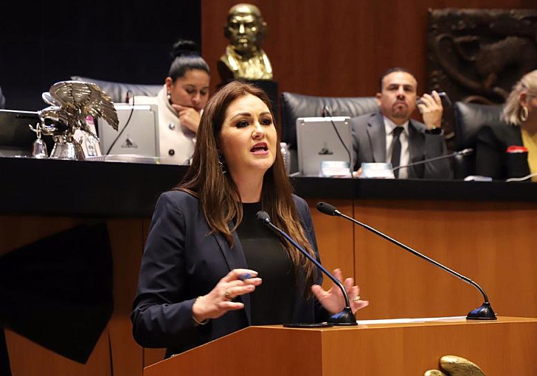 CELEBRA GEOVANNA BAÑUELOS APROBACIÓN DE VACACIONES DIGNAS