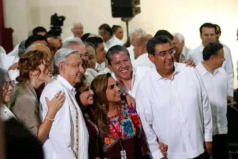 CELEBRA GOBERNADOR DMA QUINTO INFORME DEL PRESIDENTE