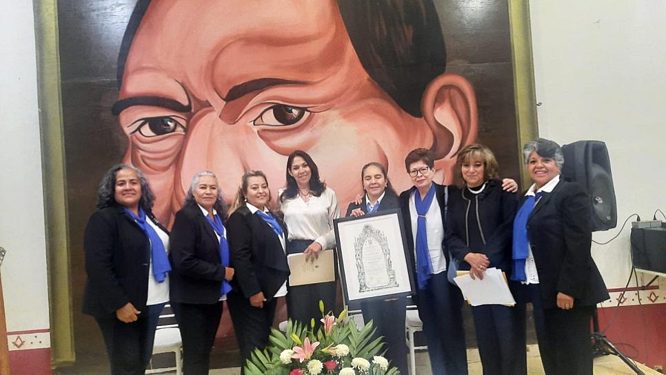 CELEBRA GRAN LOGIA FEMENINA SU 40 ANIVERSARIO