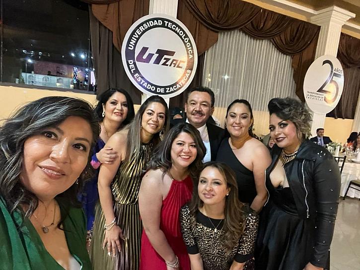 CELEBRA LA UTZAC 25 AÑOS FORMANDO TALENTOS EN TECNOLOGÍA