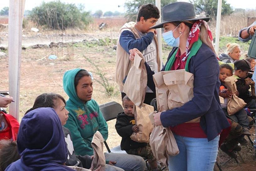 CELEBRA SIPINNA FRESNILLO A LOS NIÑOS DE LAS LADRILLERAS
