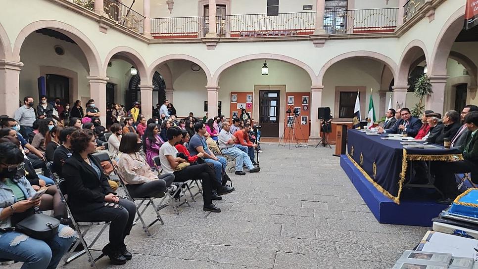 CELEBRA UNIDAD DE LETRAS 35 AÑOS DE SU FUNDACIÓN 