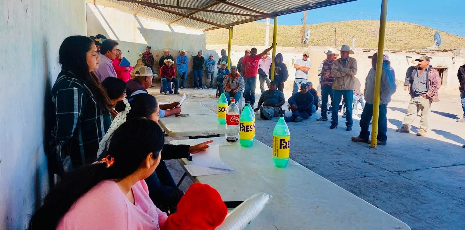 ACUDEN AUTORIDADES DE MELCHOR OCAMPO A COMUNIDADES PARA SOCIALIZAR PAGO DE PREDIAL