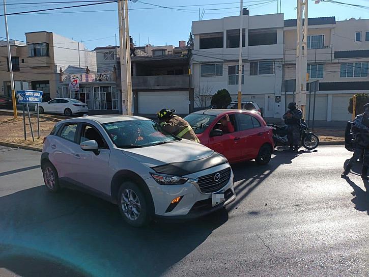 CHOCAN EN LA AVENIDA GARCÍA SALINAS