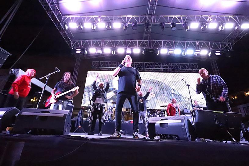 CIERRA CON ROCK EN ESPAÑOL EL FORO CULTURAL DE LA FERIA FERIA DE PRIMAVERA