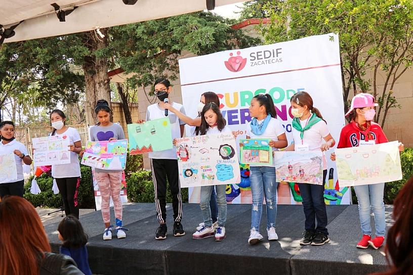 CIERRAN CON BROCHE DE ORO EL CURSO DE VERANO ‘VALORANDO MIS RAÍCES’