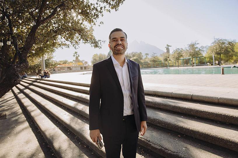 CLAUSURA DE CADEREYTA, A CONSULTA POPULAR: ÁLVAREZ MÁYNEZ 