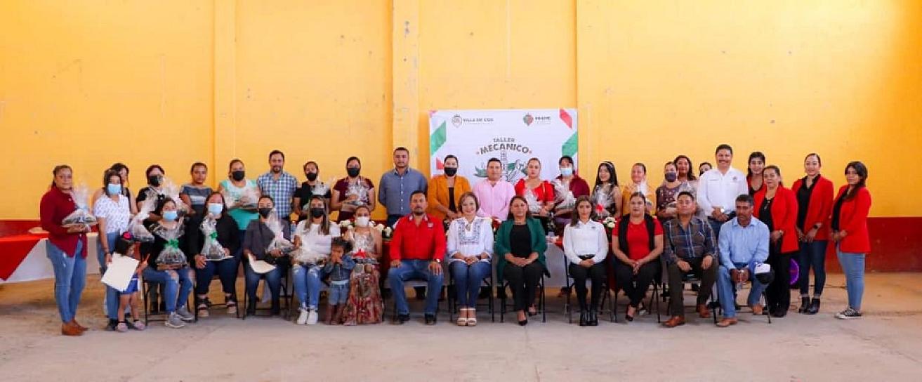 CLAUSURAN TALLER DE MECÁNICA PARA MUJERES