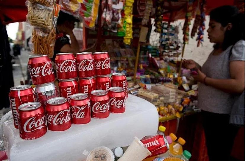  COCA-COLA SUBE LOS PRECIOS DE SUS REFRESCOS Y DEMÁS BEBIDAS