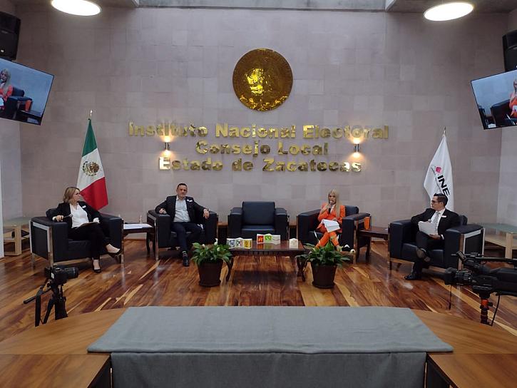 COINCIDEN QUINTERO Y MORENO EN CRÍTICAS HACIA PARTIDO EN EL PODER