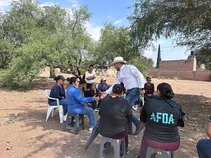 COLABORAN VECINOS PARA MEJORAR LA IMAGEN URBANA