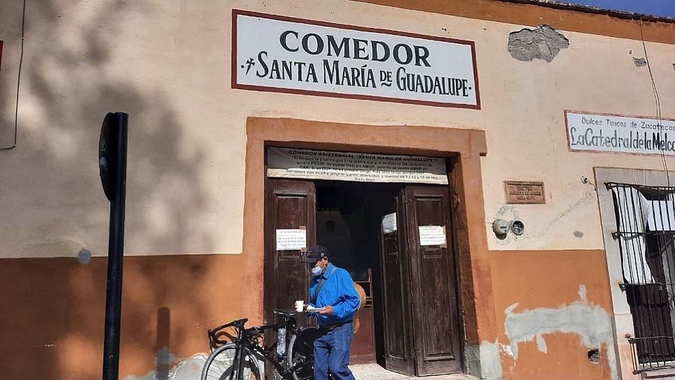 OFRECE COMEDOR ALIMENTOS HECHOS CON EL CORAZÓN