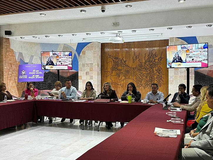 COMPARECE SECRETARIA DE LAS MUJERES ANTE LA LXV LEGISLATURA 