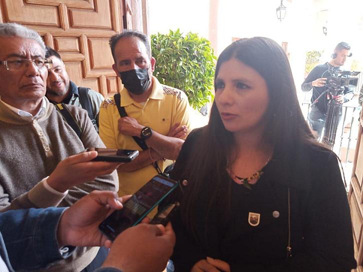 COMPETE AL GOBIERNO FEDERAL RESOLVER INVASIÓN DE TEPEHUANOS: GABY PINEDO